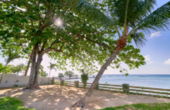 Les Estivales Beachfront Suites & Penthouses by LOV Mauritius