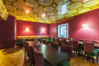 Hotel Pyramiden - bar