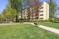Lumina Apart near the large Park of Szymańskiego