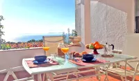 Stunning seaview apartment 2 terraces & parking - 4つ星
