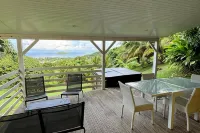 Habitation Pineau - Sea View Duplex with Private Hot Tub, Deshaies - Homestay