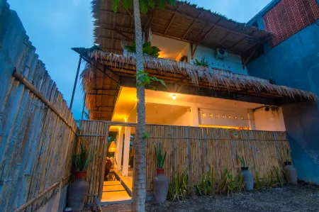 D'Bamboo Villa