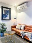 LV42 High-rise condo CBD panoramic city view