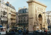 Elegant 130m² Apartment in Central Paris, Marais Hotels in Paris