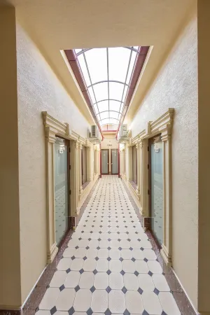 Centrum Hotel Tashkent Отели рядом с достопримечательностью «Площадь Мустакиллик»