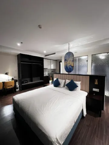 Cozy Studio for couple/small family Hotels near Hon Gai