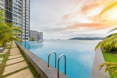 Seaview Suites at Jesselton Quay Kota Kinabalu Отели в г. Котакинабалу