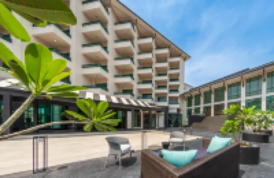 Solis Beach Hotel Rajamangala