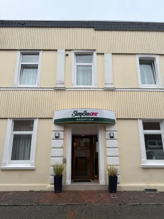SleepBEEONE Wilhelmshaven Отели в г. Вильгельмсхафен