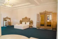 Olive Seaside Hotel