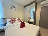 The Edge Base high-end apartment in Pattaya, near the beach pedestrian street