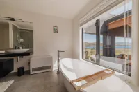 Cedar Sky - 3BR Near Lake Tekapo and Mt John Hotel a 