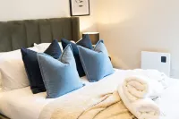 Stay in Cardiff Bay | Free Parking & WiFi