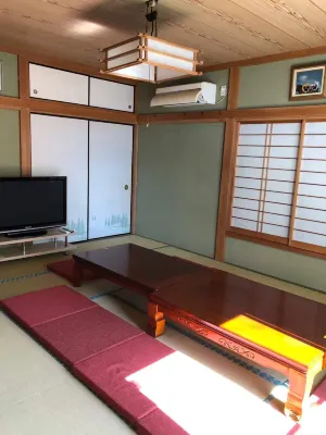 Sango House - parcheggio