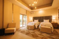 AnoMansa Beach Resort at Elmina Bay - С бассейном