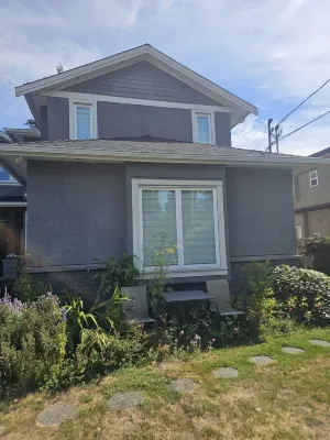Convenient location by Metrotown. Modern 1 bed 1 bath - 3-Star