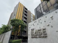 THE BASE Central Phuket - Uima-altaat