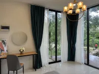 Elephant Regency Hoteles en Mae Wang