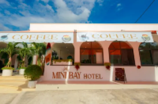 Tuong Vy Mini Bay Hotel Mui Ne Các khách sạn gần Lâu đài rượu vang RD Phan Thiết - Mũi Né