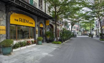 The Room Hotel Sunset Town