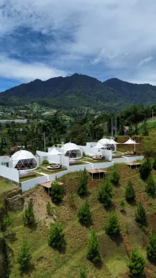 Mahkota Sangkuriang Bandung Hotel dekat Wahoo Waterworld