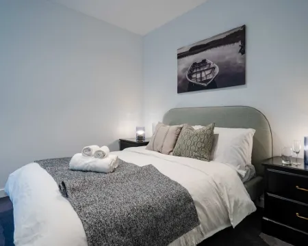 Hawthorn 1BR Apt - Close to Swinburne University 霍索恩區酒店