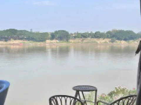 Saneloei Chiangkhan Hotels in Chiang Khan