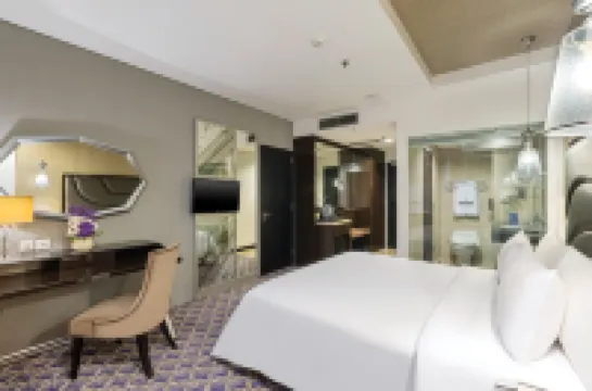 Fairview Hotel by ARTOTEL Hotels in South Jakarta