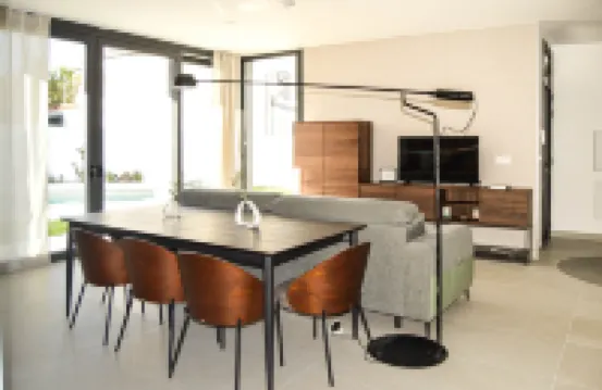 Complete house with pool near Trujillo