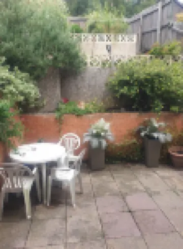 Luxurious Dingle Corner