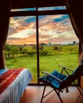 Sundown Farm Stay | Mahogany Villa with Pool