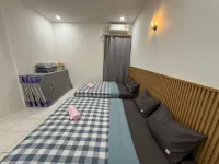 Landed Matang Emart 14pax 3carpark by HopeHome - Виллы