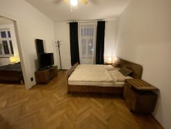 Herrenhaus Honiger – Vienna Airport 11 Min / City Center 12 Min