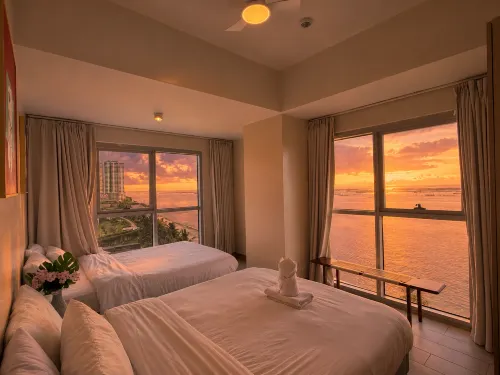 Modern Boutique Seaview Sunset 1BR with 2 Infinity Pools Next to Okada Airports MOA - 海景