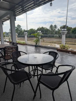 Nusantara Guesthouse - Bãi đậu xe