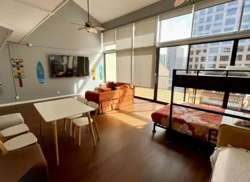 Penthouse with parking Close to HPU Huge Terrace  One and half Bath up to 15person - Hot Springs