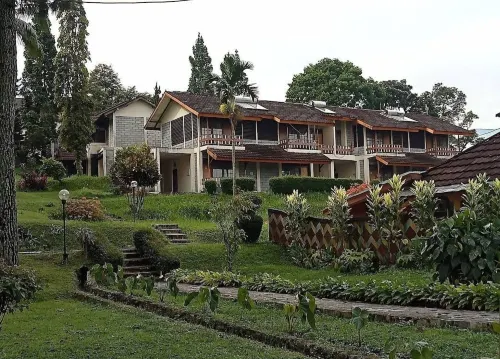 MEGAMENDUNG PERMAI HOTEL & RESORT - New