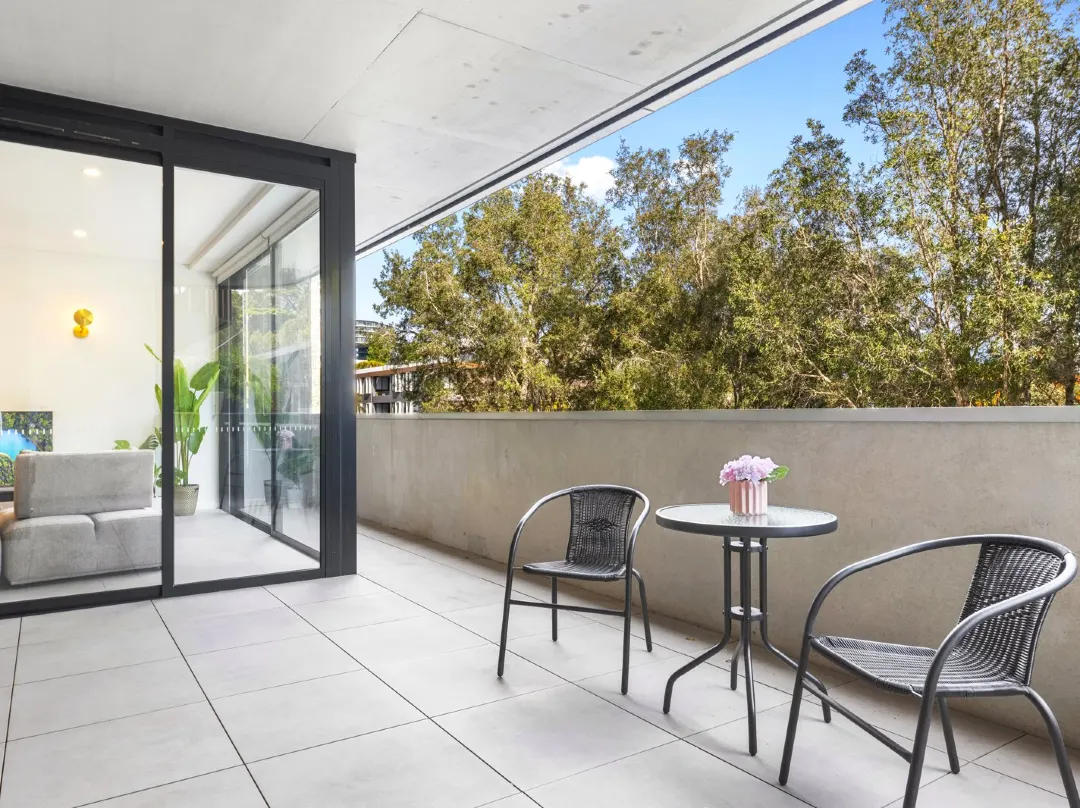 Morden Urban 2beds In Waterloo - Moore Park