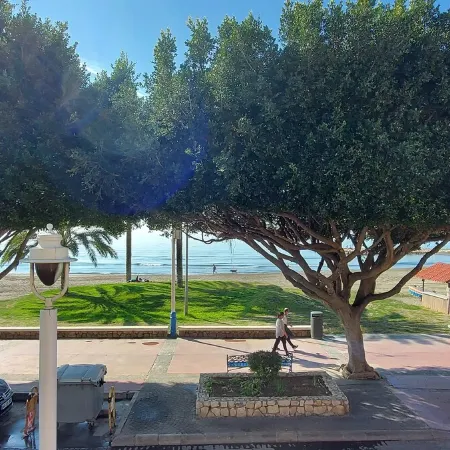 AUNT ANTONIA BEACH HOUSE