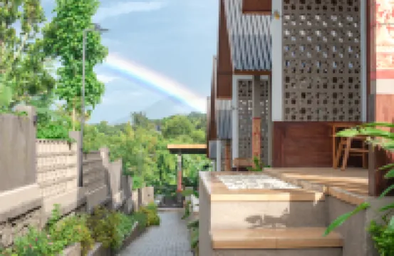 Air ilir Grand Villa 新加拉惹吉吉瀑布（Gitgit Waterfall）附近的飯店