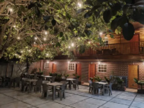 Hotel Elisa Hotels in Digos