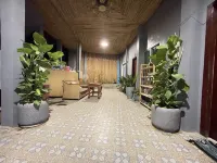 Mother’s House