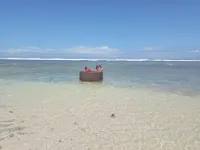 Calicoan Surf Retreat  Container Van- family room Hotels in Eastern Samar