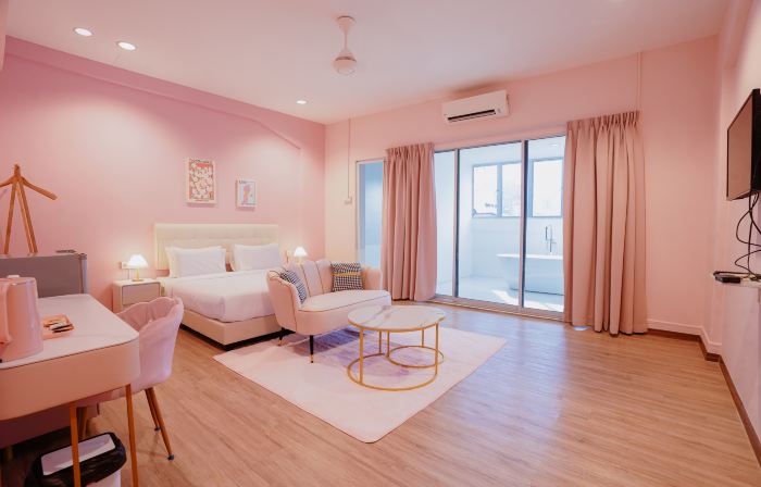 The Pink Boutique