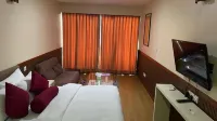 Symon Homestay - parking