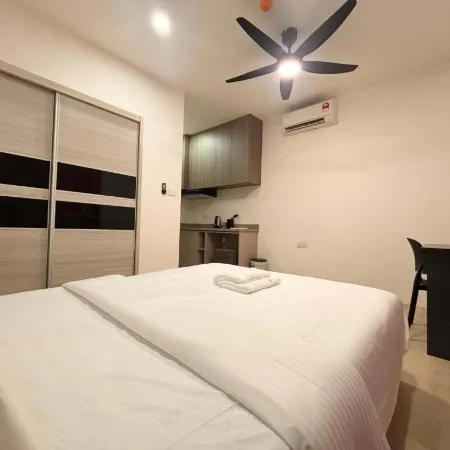 Kenny Hill Residence Kuching by PILLOWTALKS