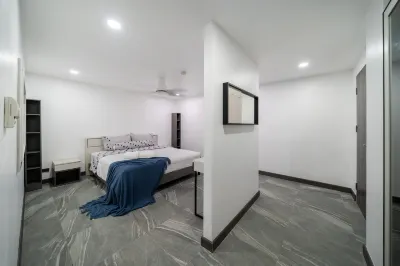 Digital Nomad-Beachside Apt-2 BR (302)-Nai Harn Beach โรงแรมในหาดในหาน