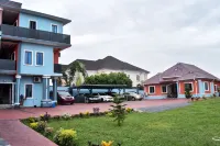 Premier Studio - parkir