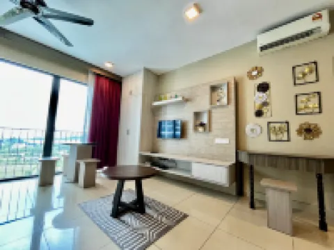 Serene Trefoil Studio-Setia City Mall/SCCC/UiTM/NIH/Peninsula/Tenby