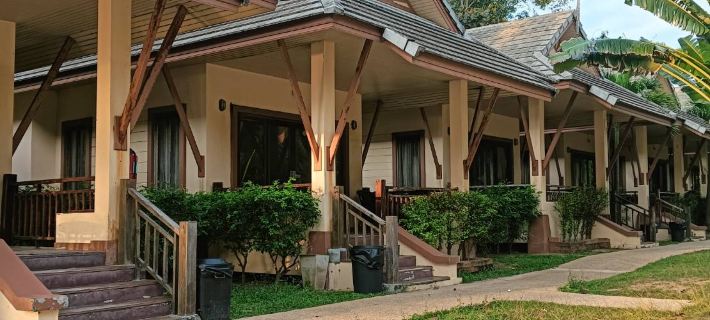 Chaithalay khanom Resort Hotels in Khanom